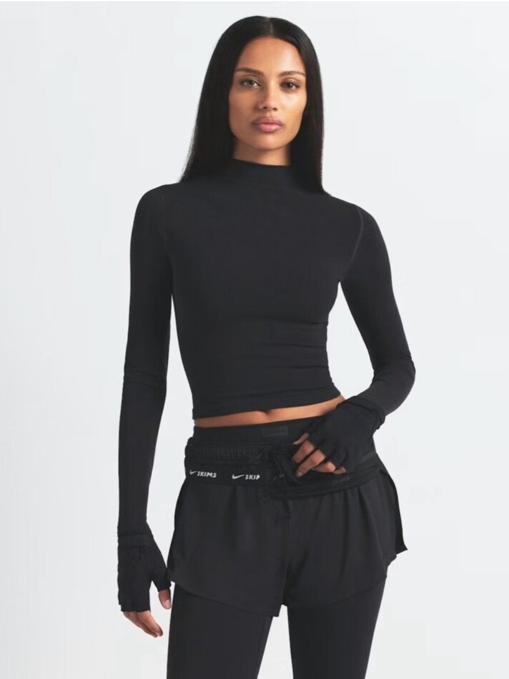 NikeSKIMS vintage seamless mock neck crop top L large obsidian color